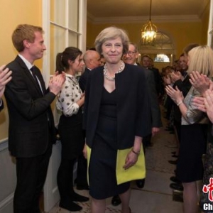 7.18���u��ԭ�Ͱ��y��Ȼ�Ȿ�������߄ݽ��x�����g�������h